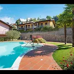 Residenz Fontana Mit Pool Apartment *